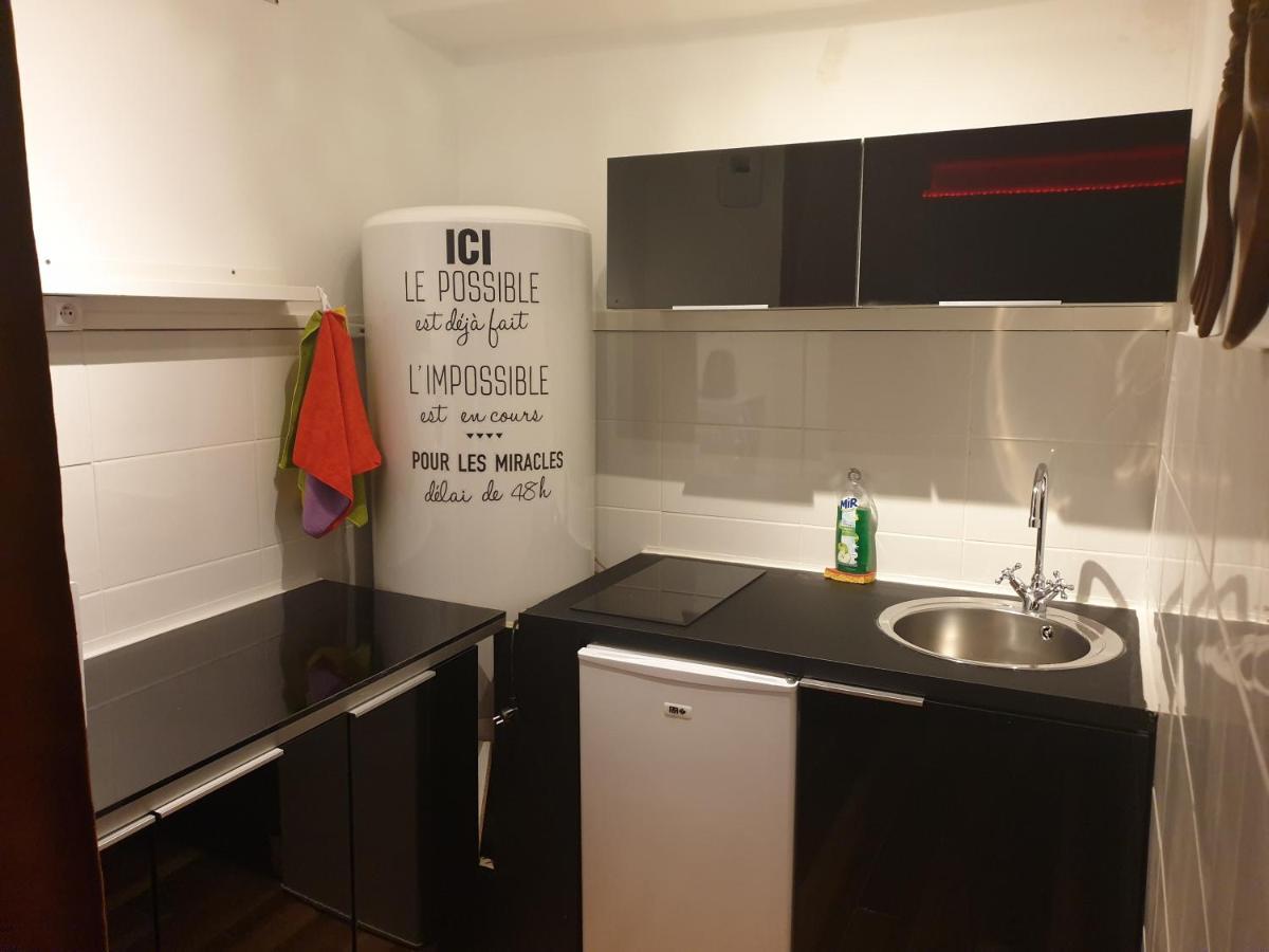 Spa Celyna Appartement Avec Jacuzzi Privatif 里昂 外观 照片